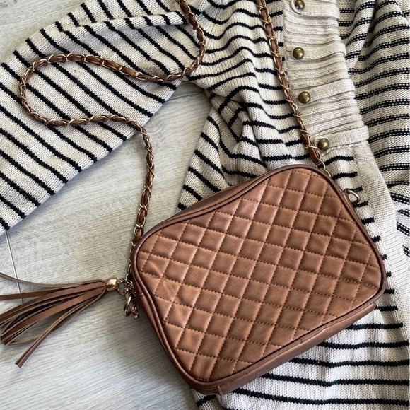 Purse Charlotte Russe Gold chain crossbody - Picture 4 of 6